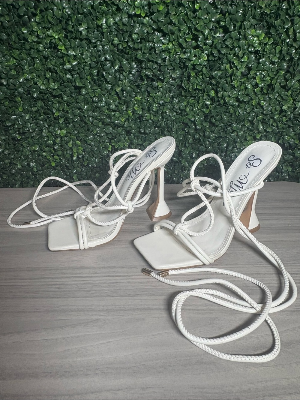 So Me White Lace-Up Heels Square Toe Sandals Women's Size 7